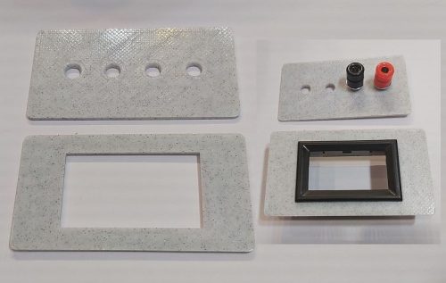 Műszerdobozhoz 2db előlap, normál műszerhez, 4db 6mm furattal, műanyag moduloshoz 100x80x45mm (előlap 40x75x2mm) KAPHATÓ !!!!!!!