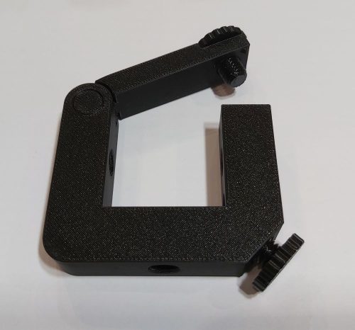 Erősített bilincs 40x40mm zártszelvényre, csavar menetekkel, akár több oldalról rögzíthető kiegészítők. KAPHATÓ !!!!!!!