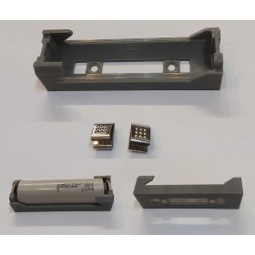   21700 Li-ion 1db lapos érintkezős 70mm-es akkumulátorokhoz, acél rugós érintkezőkkel, akkumulátor tartó. KAPHATÓ !!!!!!!