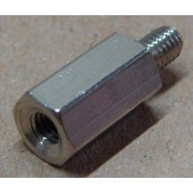 Távtartó M/F M4x10mm SW7, fém, sárgaréz/Ni (8381)