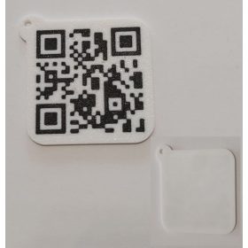   QR-kódos kulcstartó, megadható wehely linkkel KAPHATÓ !!!!!!!