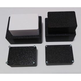   Erősített falú műszerdoboz, 80x60x30mm lapos tetővel KAPHATÓ !!!!