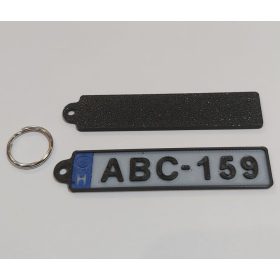   68x14mm rendszámtábla régi típusú, autós kulcstartó, megadható rendszámmal. KAPHATÓ !!!!!!!