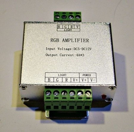RGB LED szalag jelerősítő (negatív vezérlésű) KAPAHATÓ !!!!!!