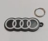 Audi autós kulcstartó, kétszínű, de más színben is kérhető. KAPHATÓ !!!!!!!