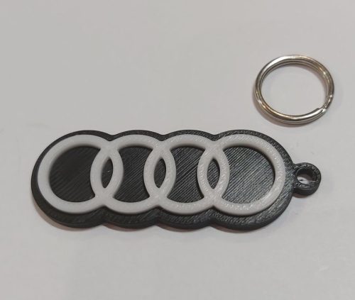 Audi autós kulcstartó, kétszínű, de más színben is kérhető. KAPHATÓ !!!!!!!