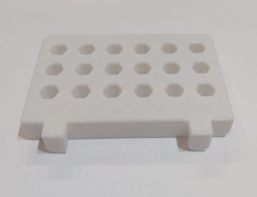 Fali tároló, modulosan építhető, fali panelhez 18db bitfej tartó 79x48x12mm (Fanni fal 061) KAPHATÓ !!!!!!
