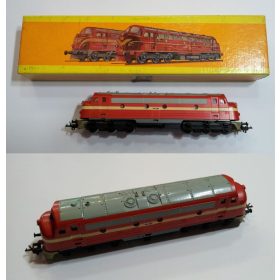   TT disel mozdony vasútmodell eredeti dobozában (545/9) ELADVA !!!!!!!