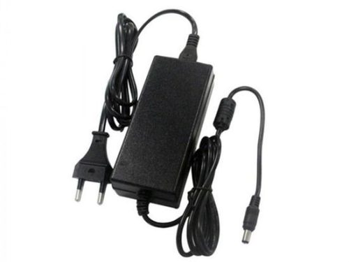 12V/5A hálózati adapter stabilizált 60W DC dugó 5,5x2,1 RENDELÉSRE !!!!!